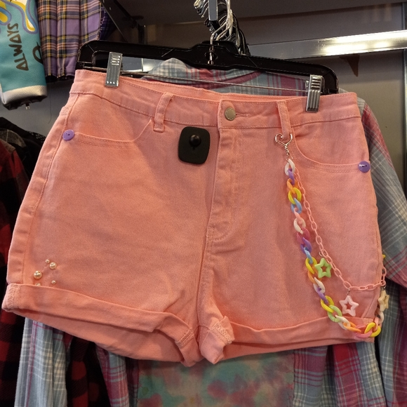 Heart butt-pocket unicorn w/pearl accents custom OOAK Rage shorts! Kawaii SOLD - Picture 6 of 7